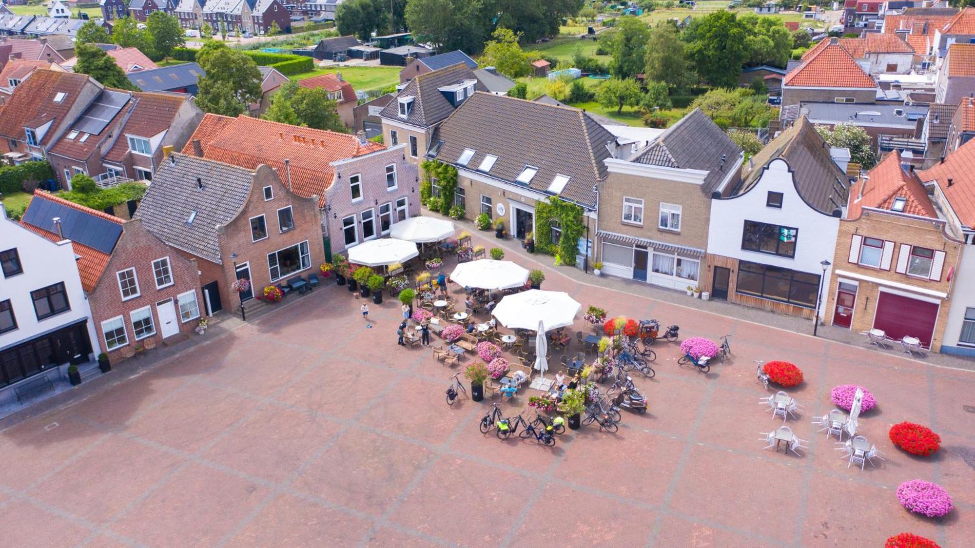 Hotel-Restaurant "Lely" Oude-Tonge Екстериор снимка